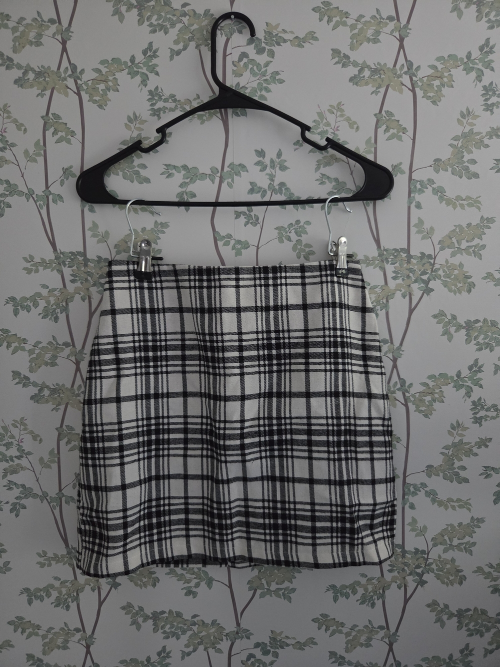 Basic Black & White Plaid Mini Skirt